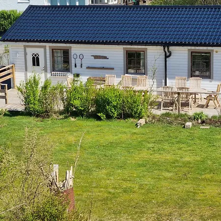 Haby House Villa Skene Exterior photo